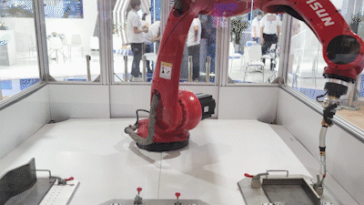 新松火弧智能焊接機器人系統(tǒng).gif